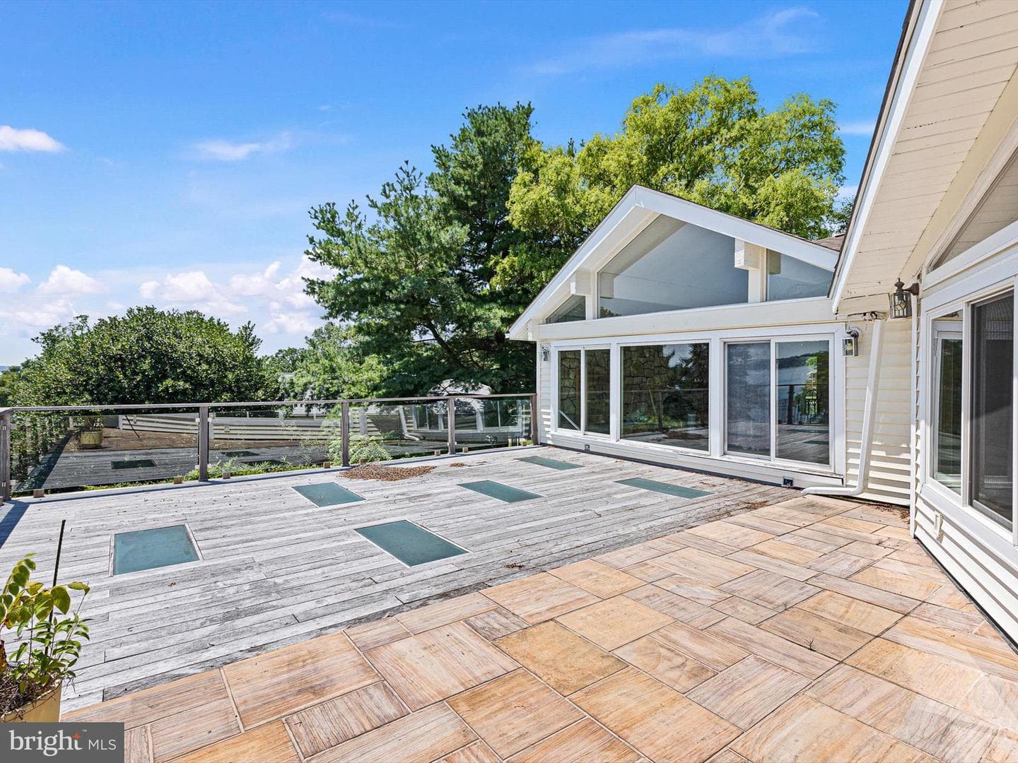 192 Rolling Avenue photo 31