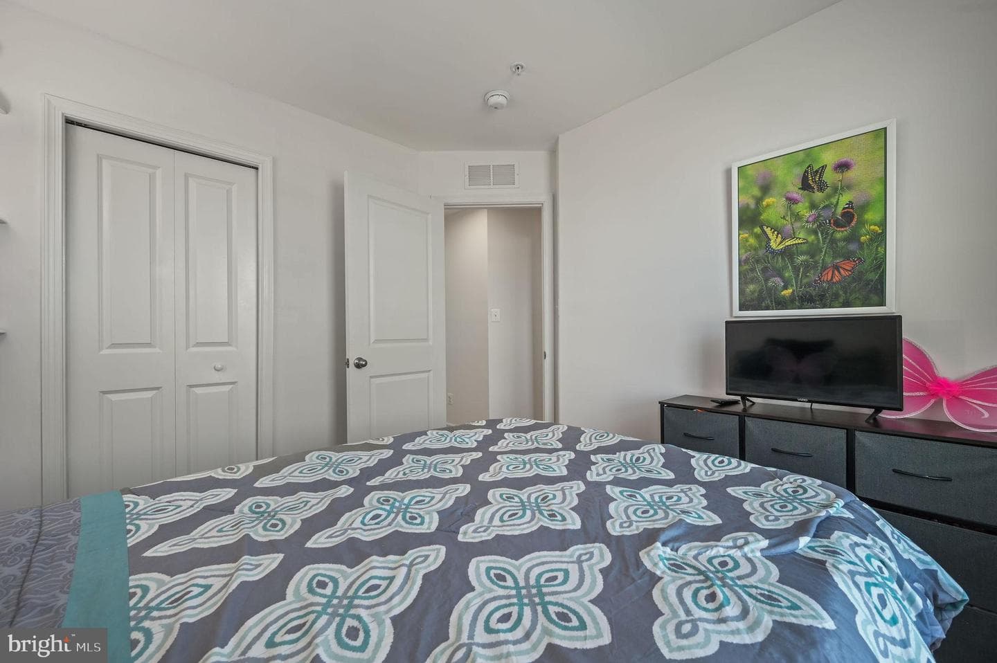 8 Marsh Lane photo 17