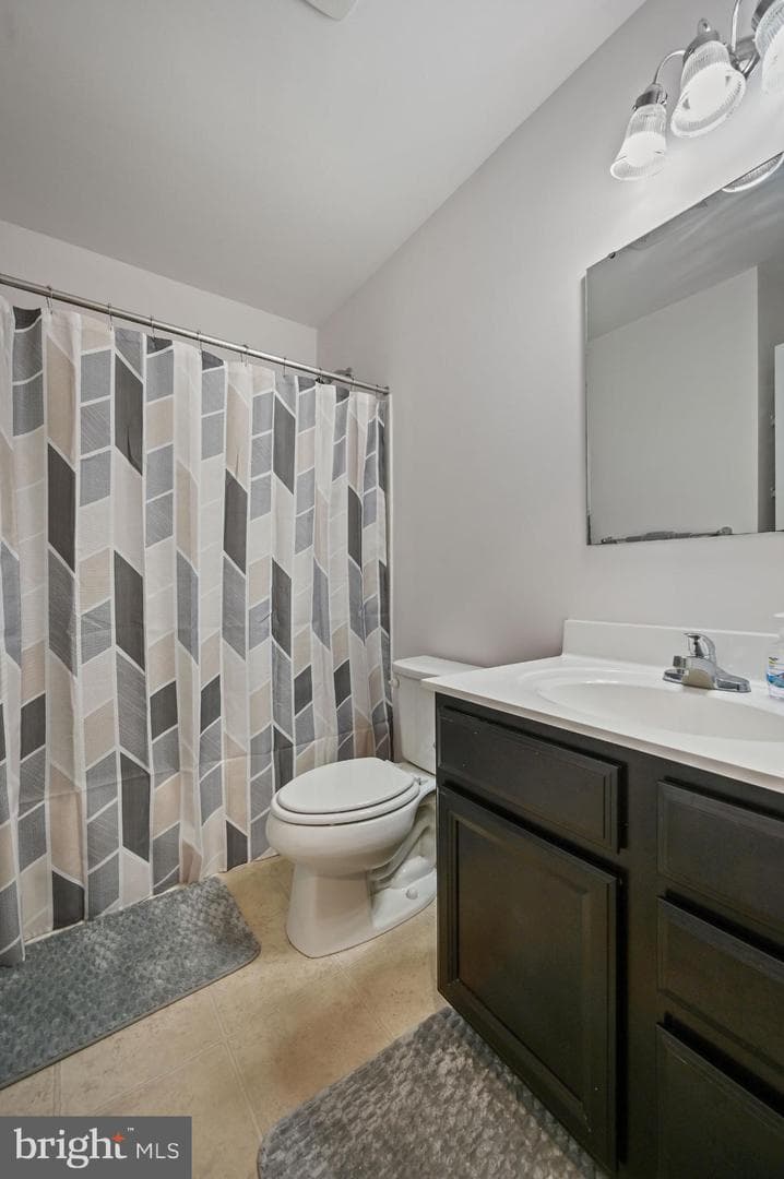 8 Marsh Lane photo 20