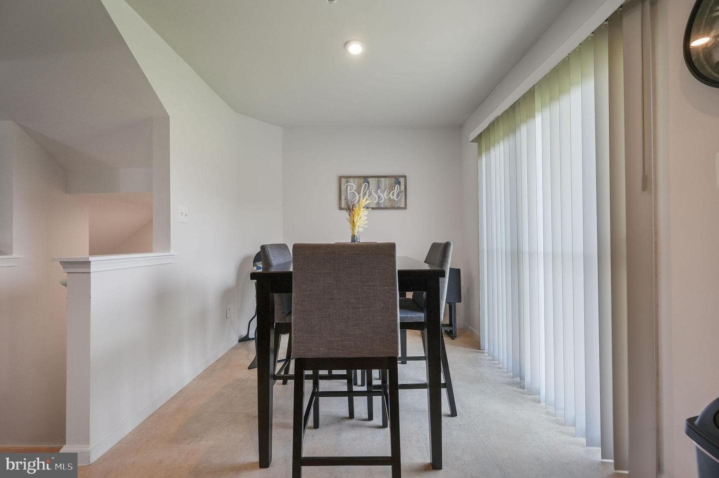 8 Marsh Lane photo 9