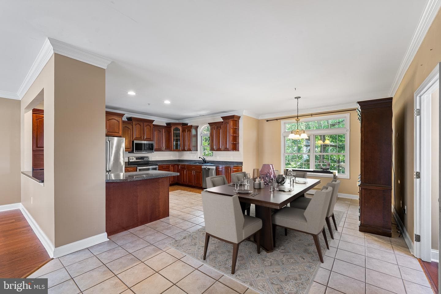 18 Guilford Court photo 10