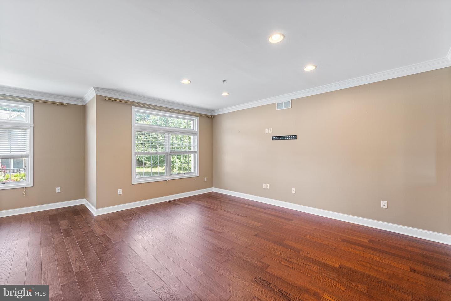 18 Guilford Court photo 13