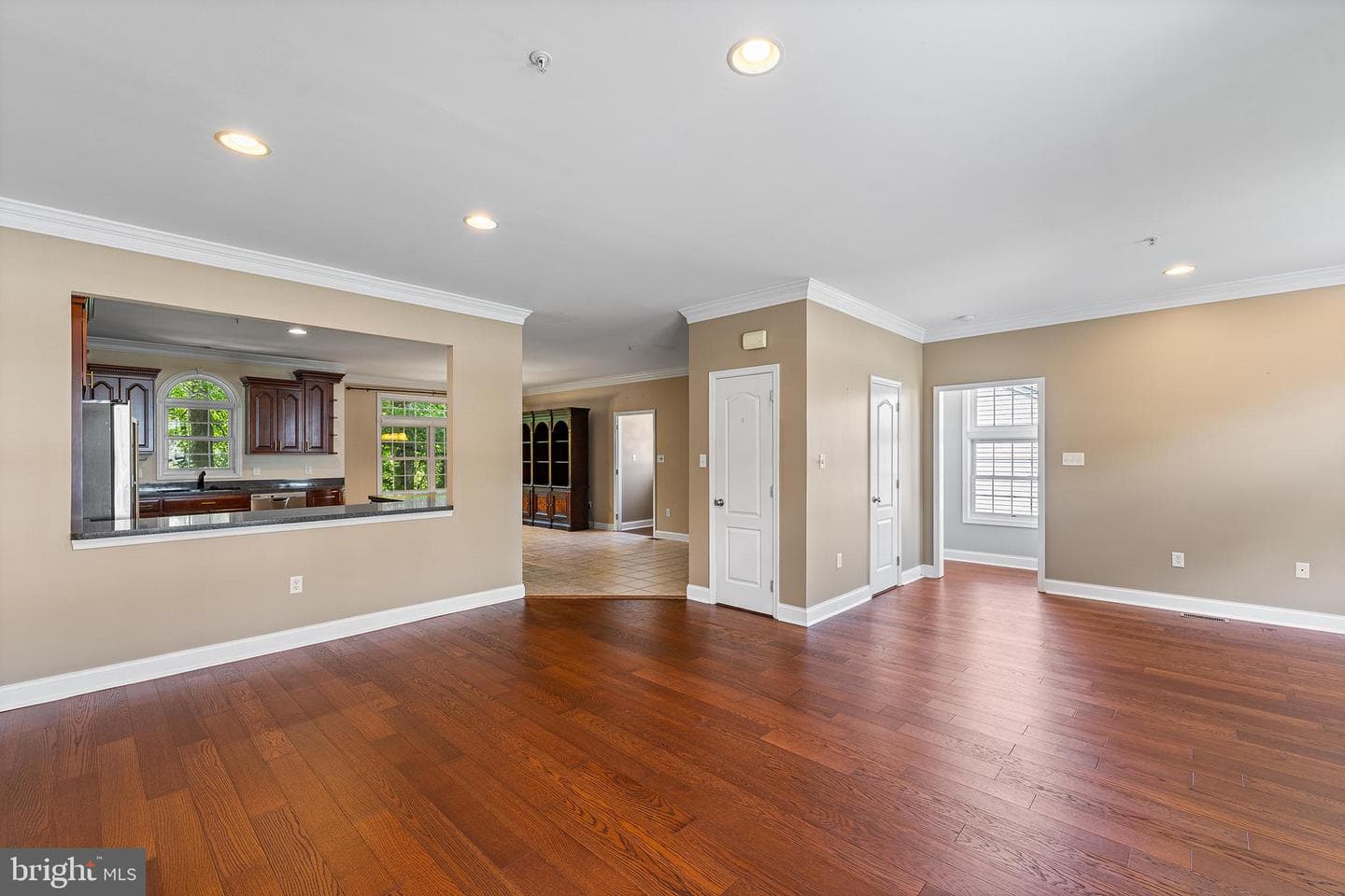 18 Guilford Court photo 16