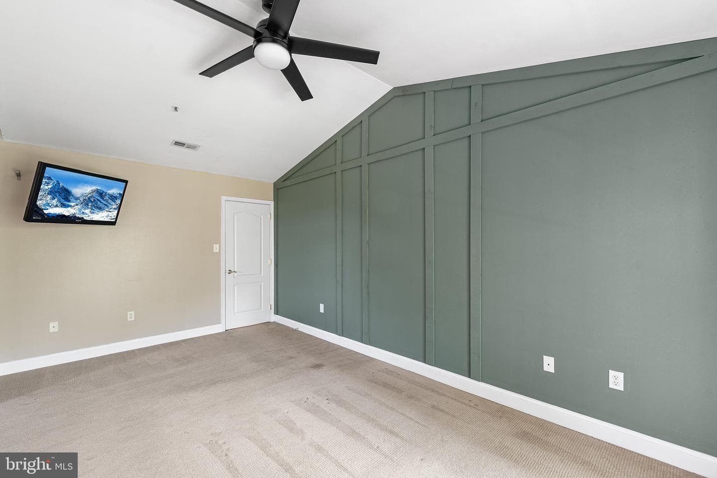 18 Guilford Court photo 22