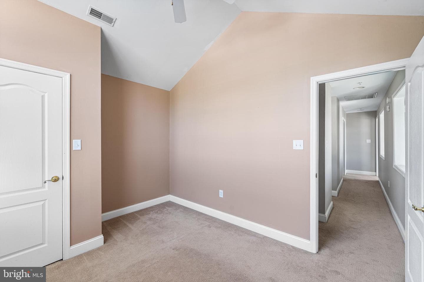 18 Guilford Court photo 26