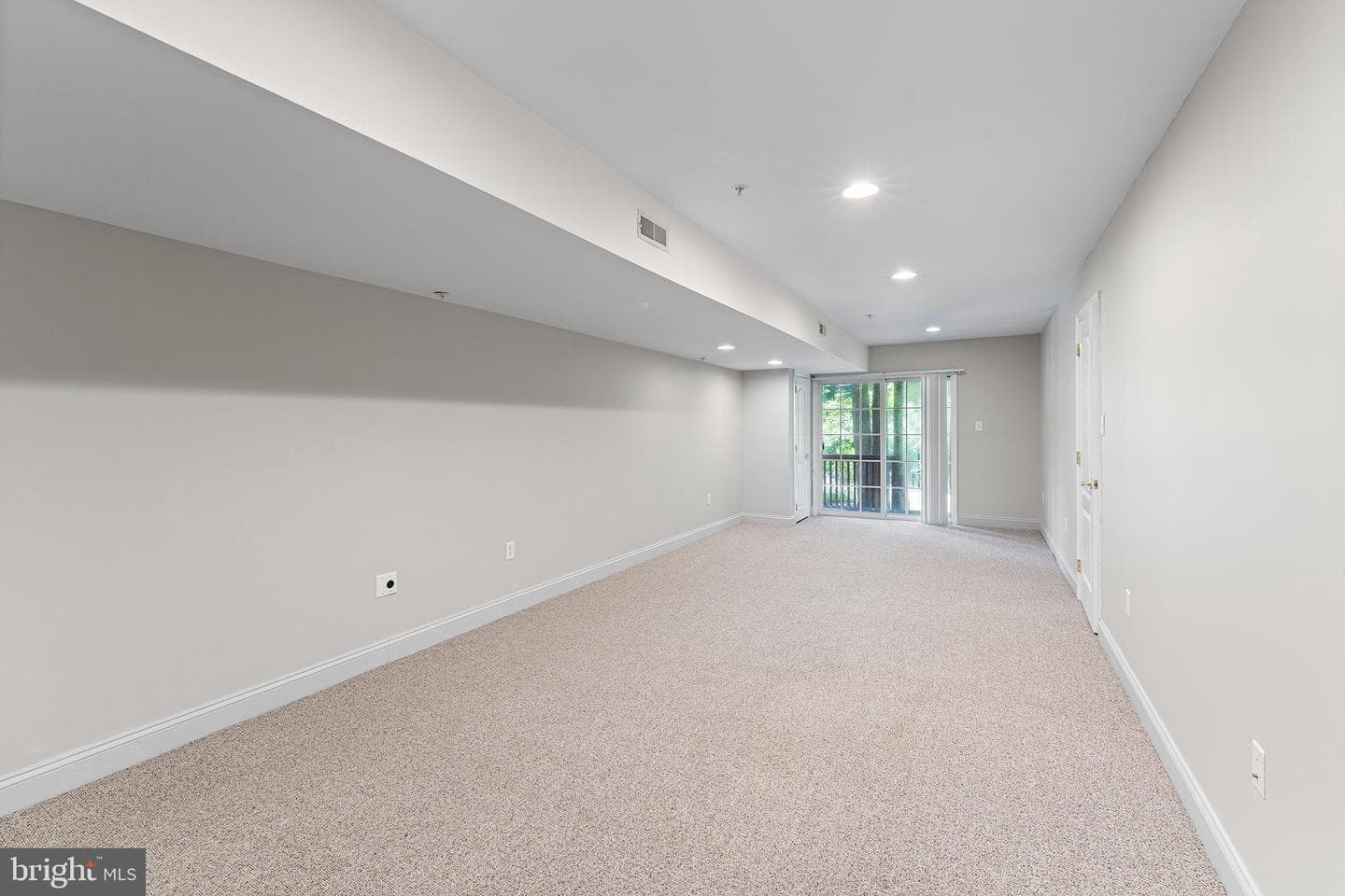 18 Guilford Court photo 29