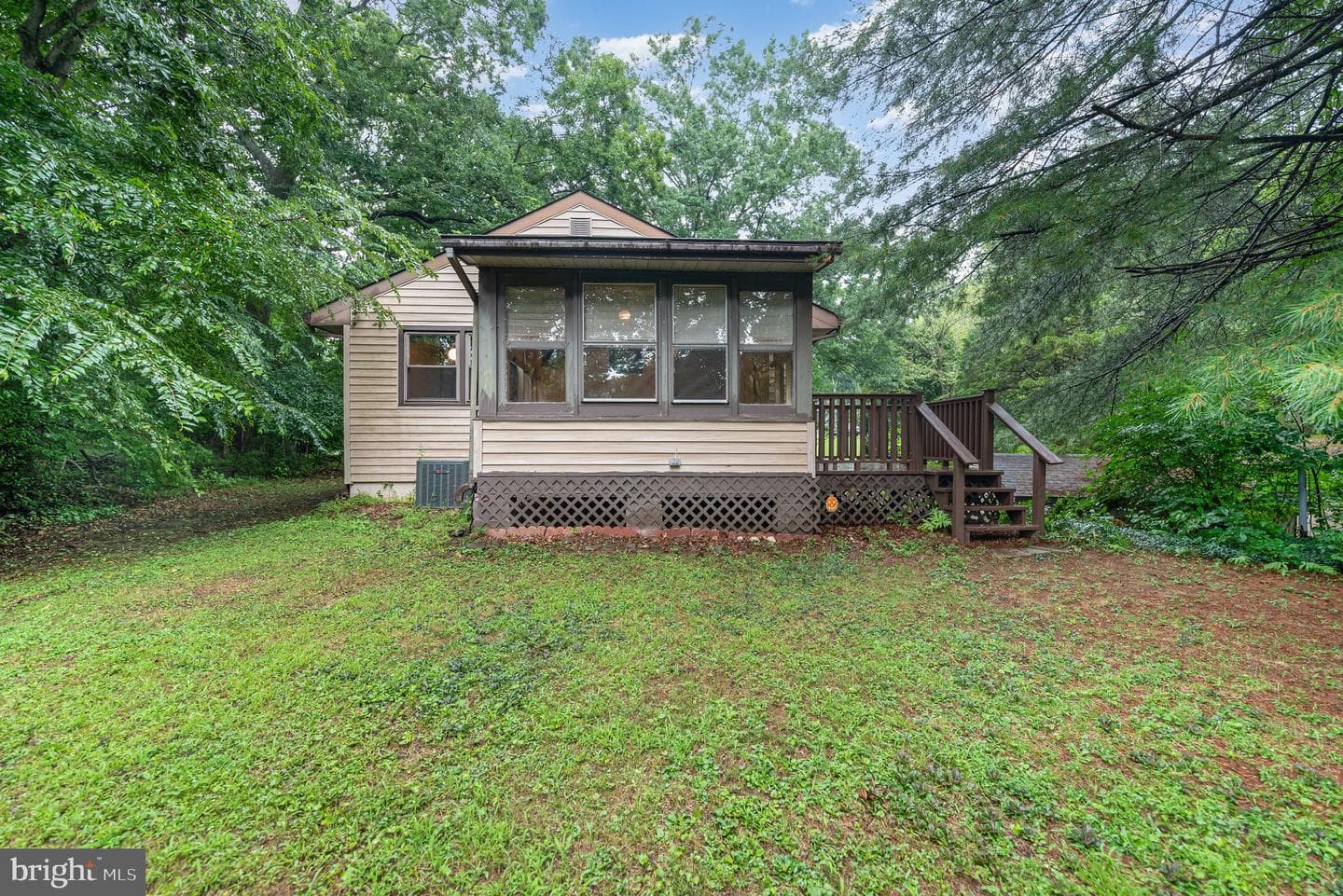 20 Algonquin Drive photo 2
