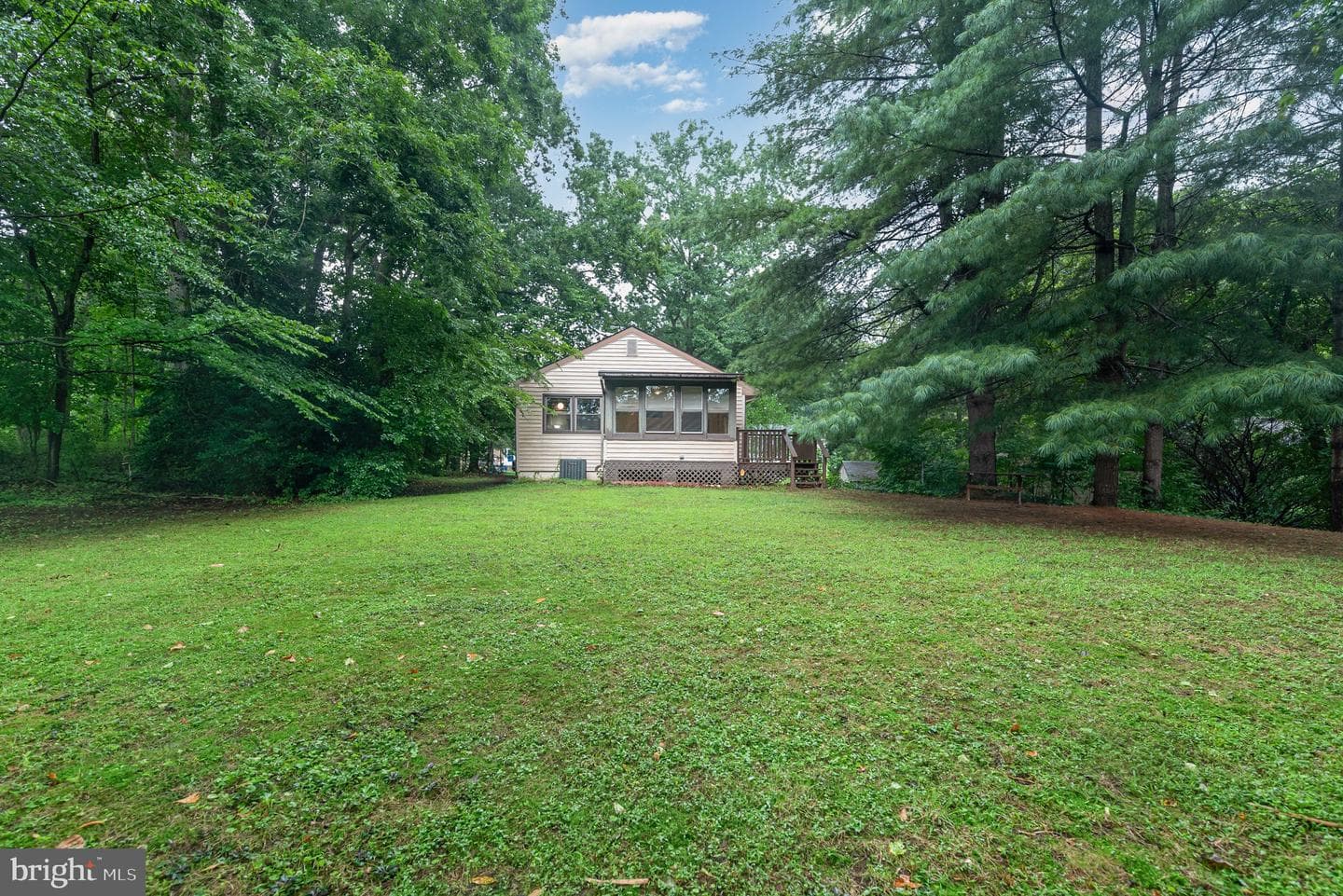 20 Algonquin Drive photo 37