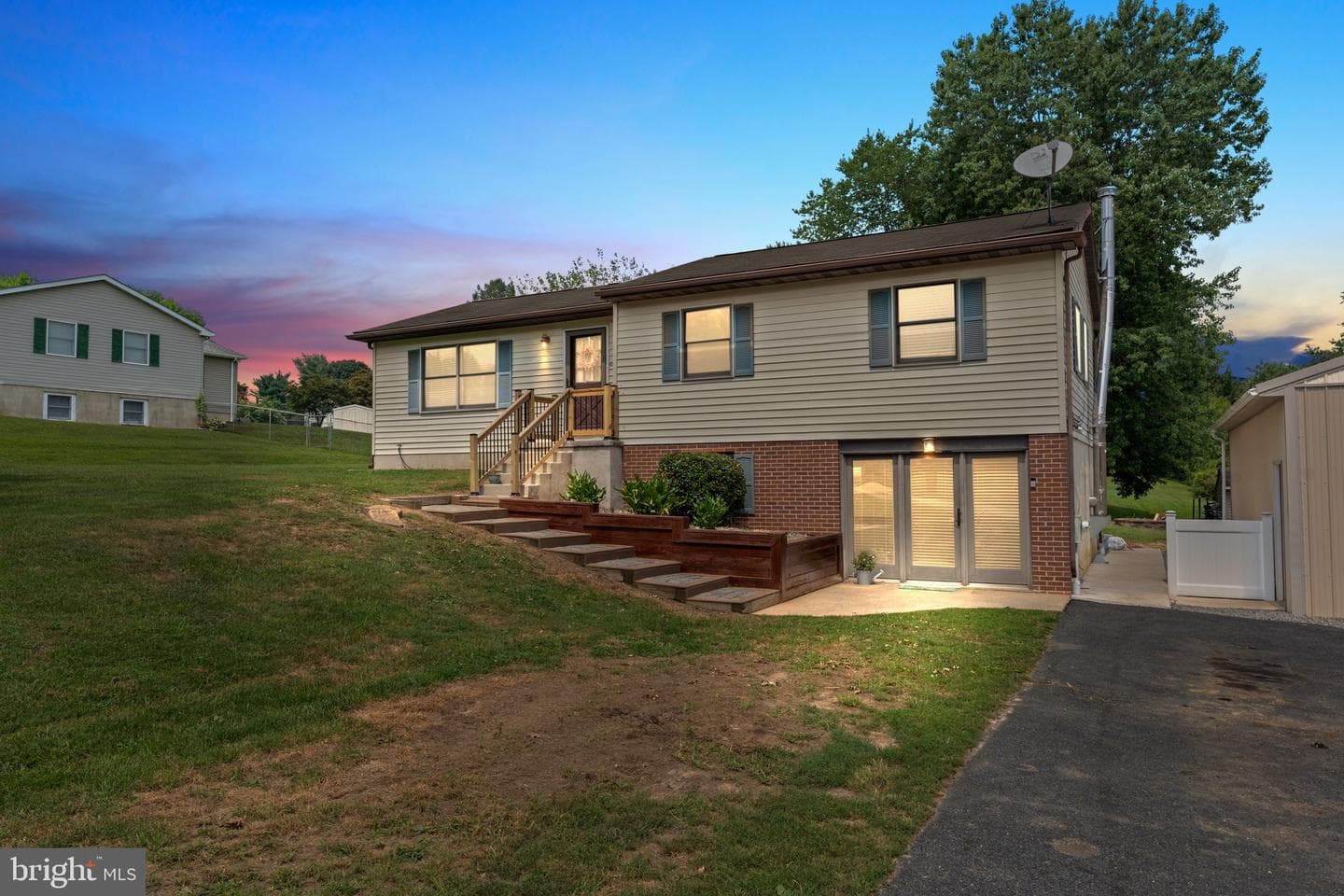 50 Mary Jane Lane photo 1