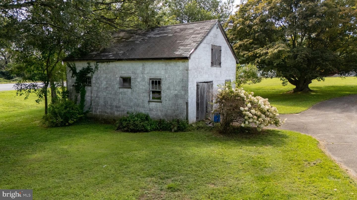 310 Old Zion Road photo 26