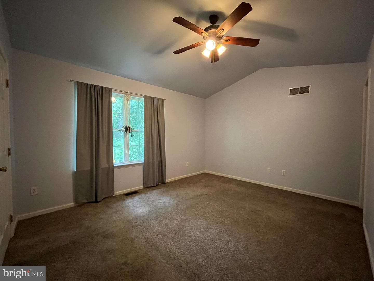 79 Mule Deer Court photo 16