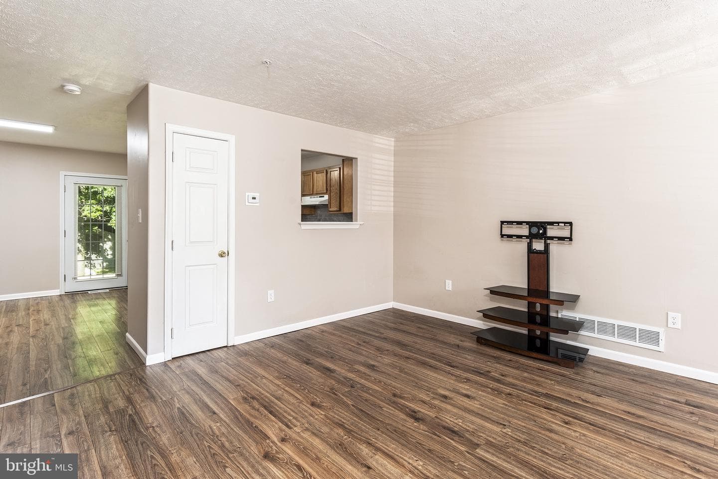 214 Mike Drive photo 4