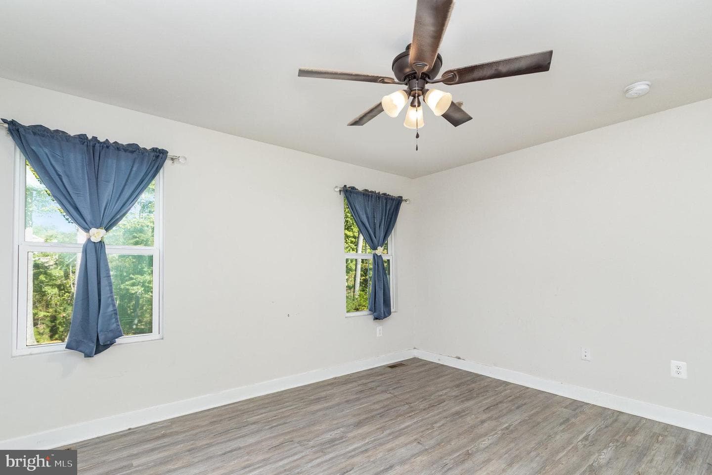 358 E Calvert Crossing photo 10