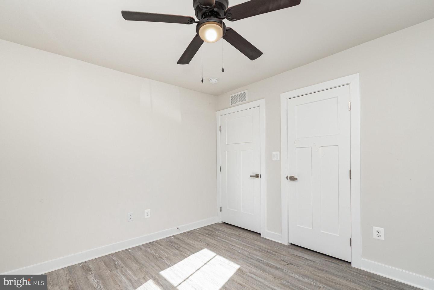 358 E Calvert Crossing photo 14