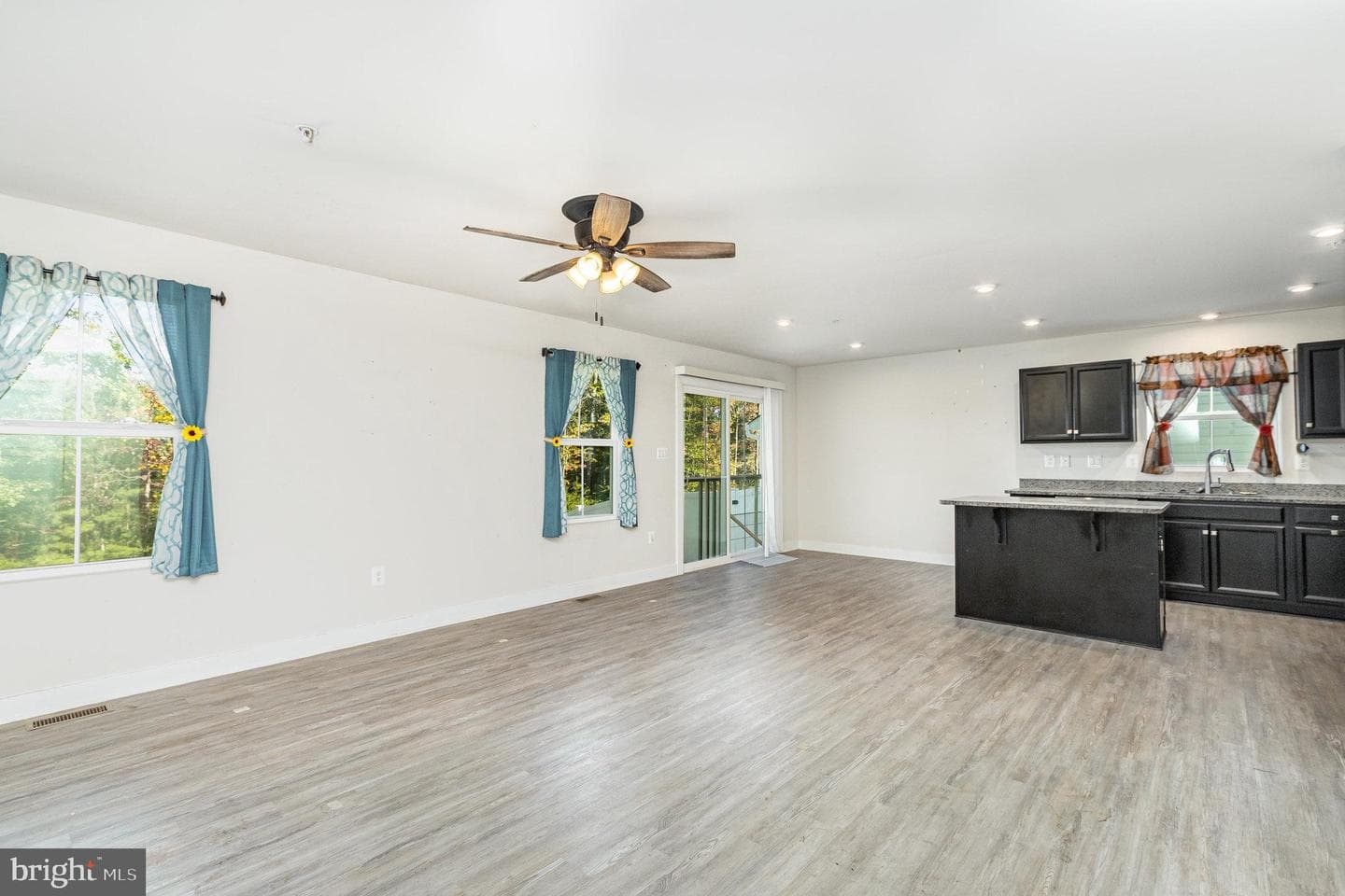 358 E Calvert Crossing photo 4