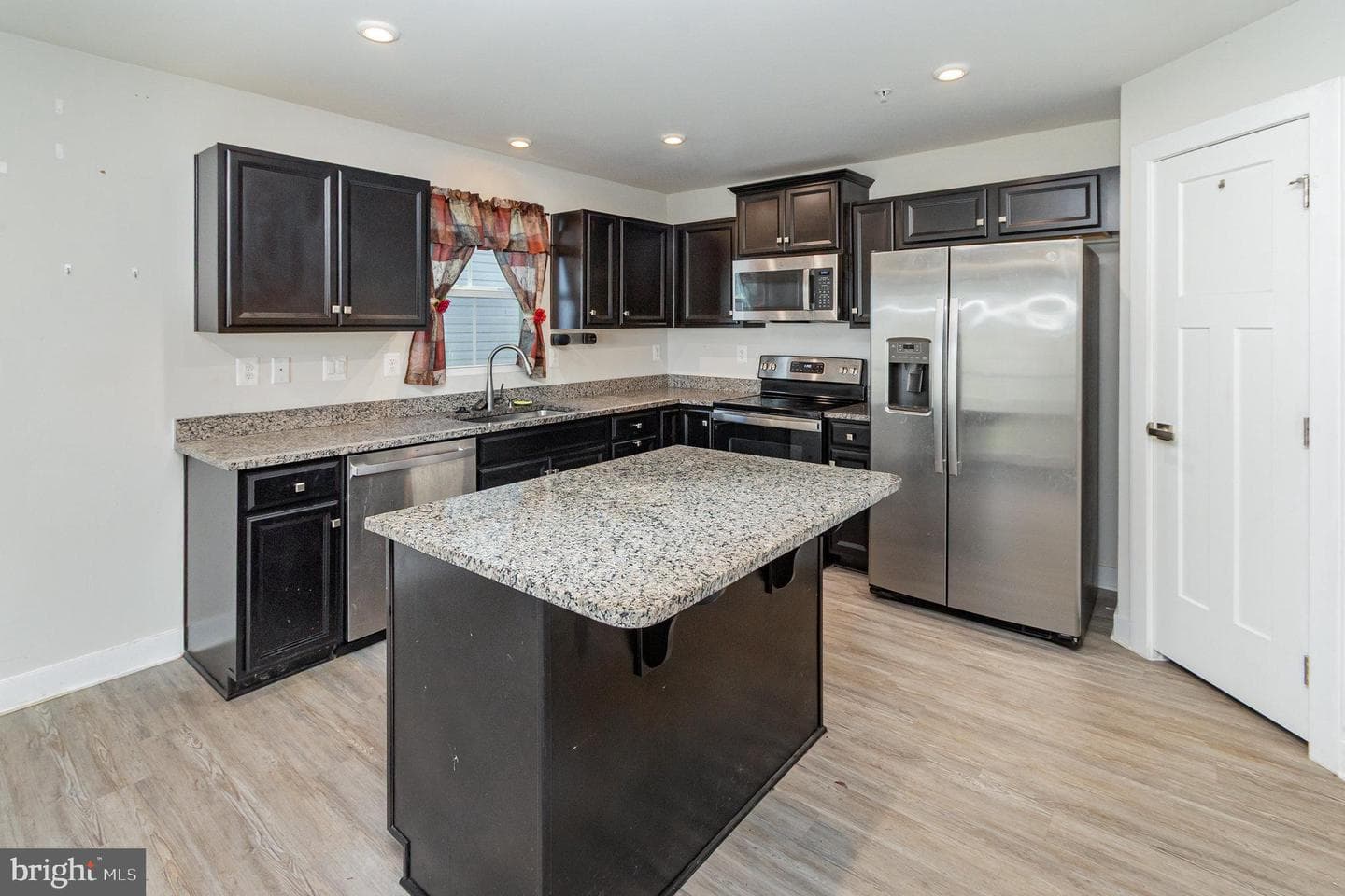 358 E Calvert Crossing photo 6
