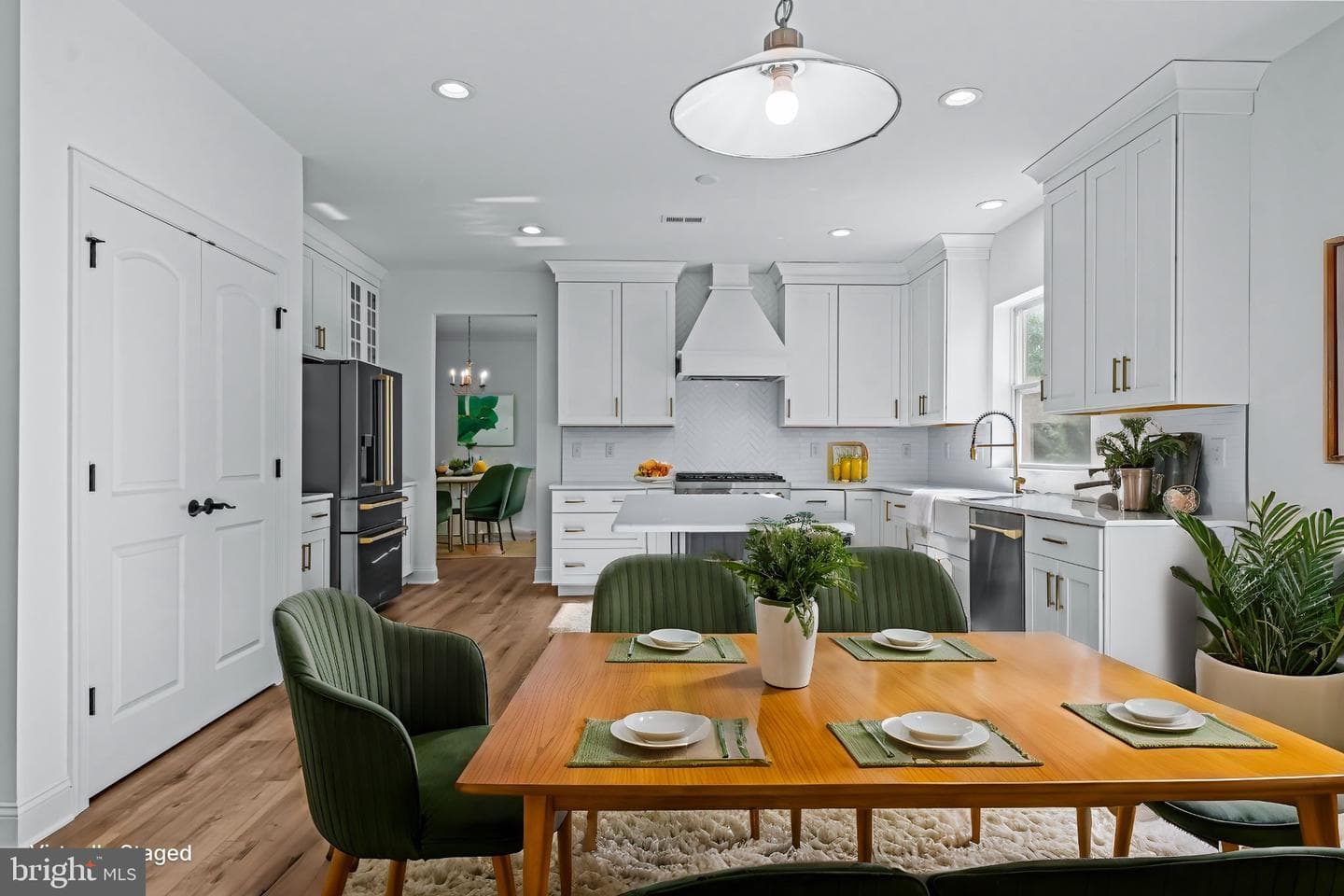 7 Fulton Court photo 16