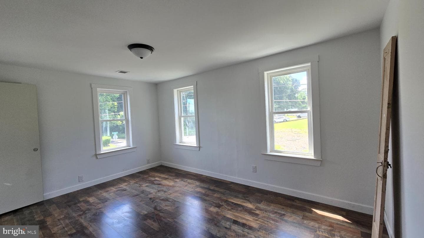 743 Bell Manor Road photo 12