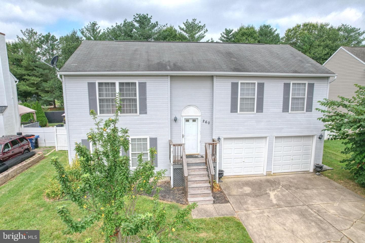 260 Chestnut Drive photo 1