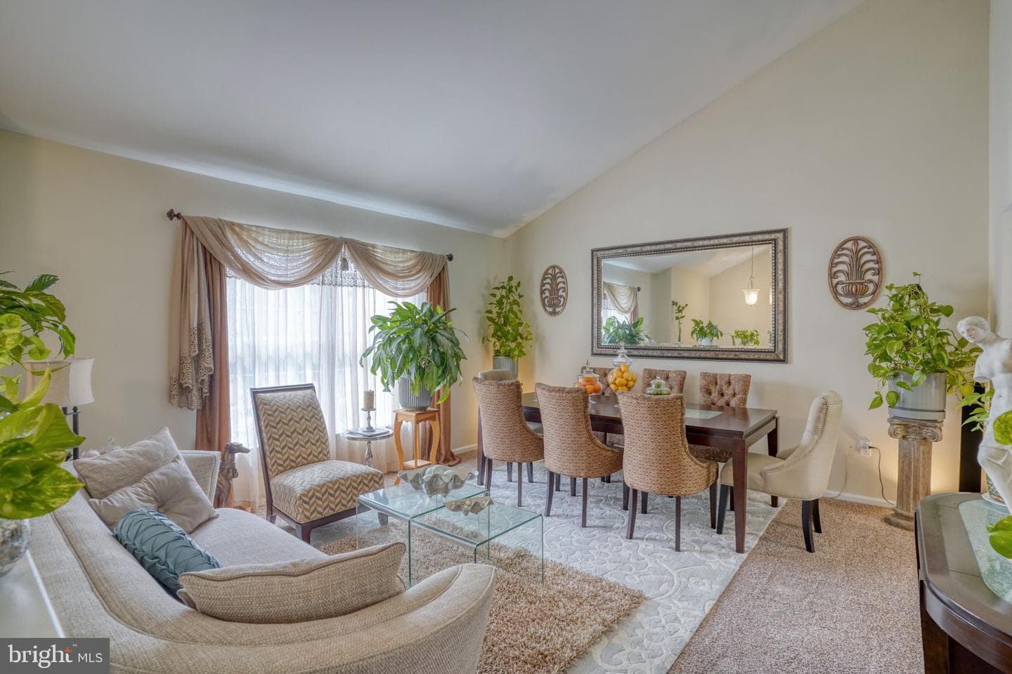 260 Chestnut Drive photo 2