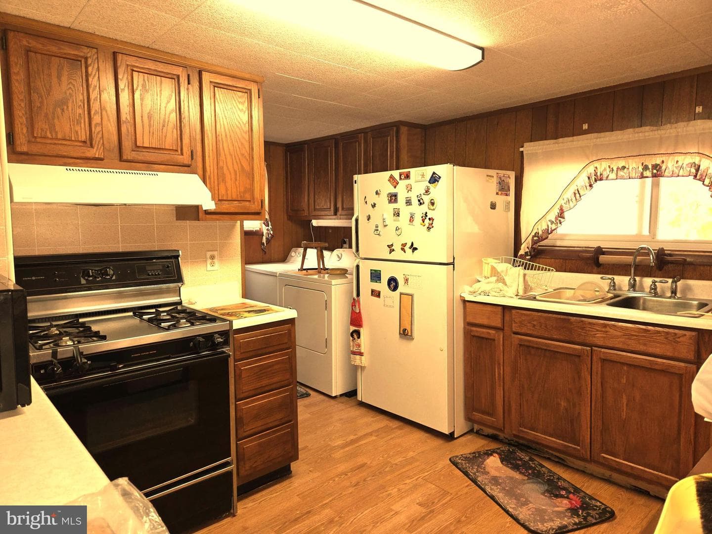 534 Biddle Street photo 21