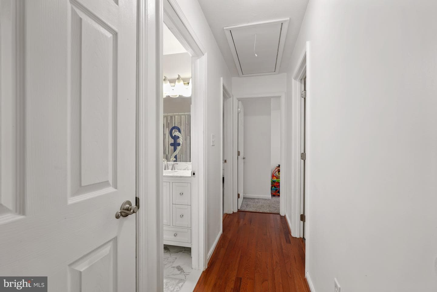 8 Woodside Drive photo 12