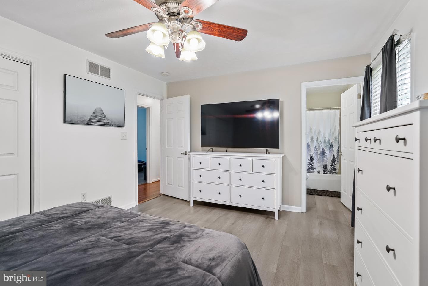 8 Woodside Drive photo 14