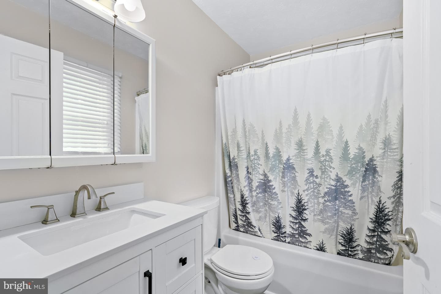 8 Woodside Drive photo 15