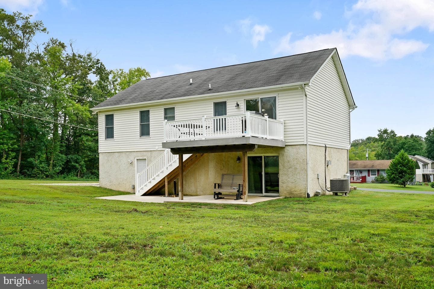 8 Woodside Drive photo 32
