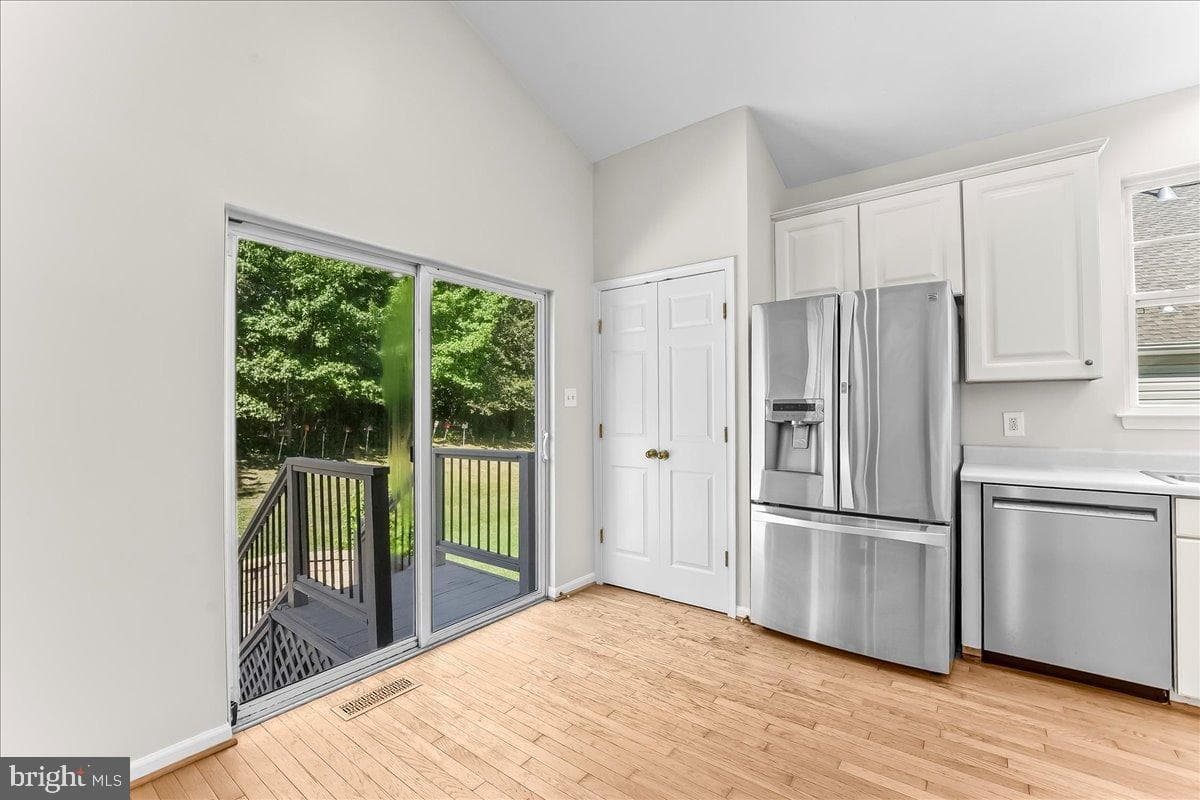 7 John Adams Lane photo 11