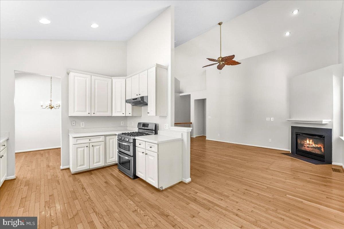 7 John Adams Lane photo 12