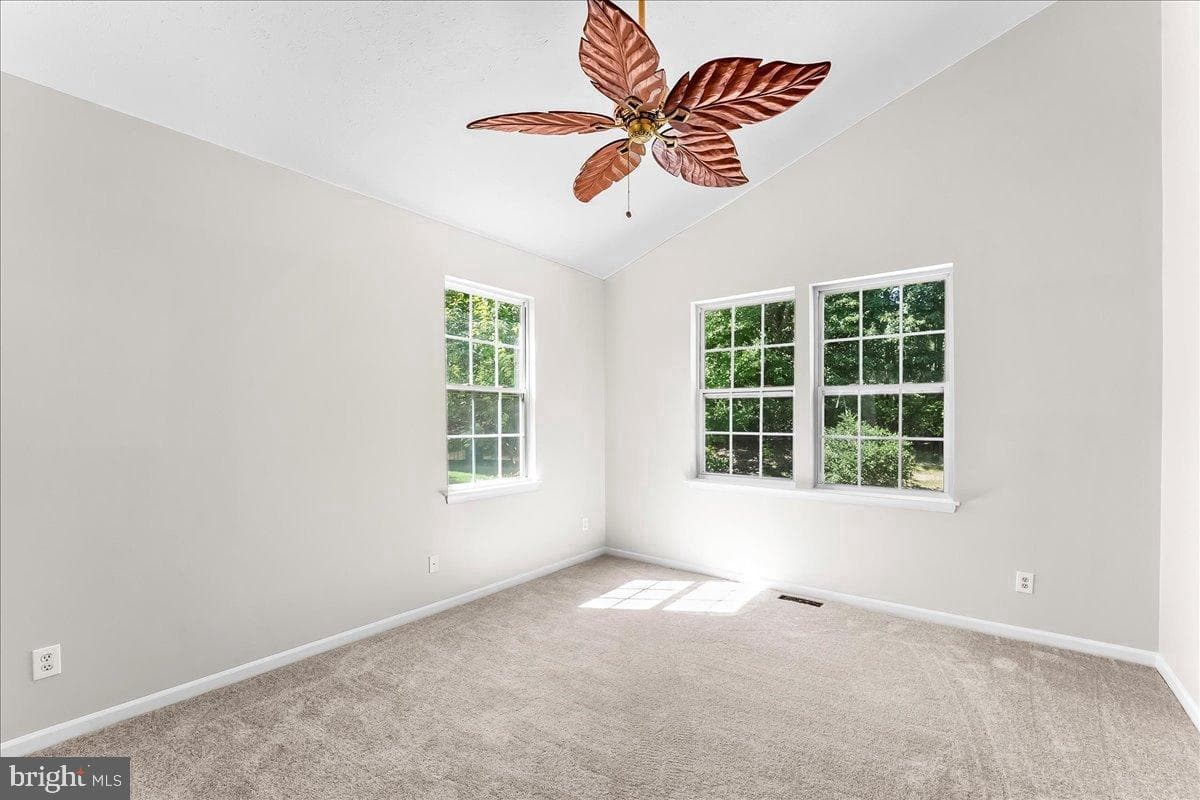 7 John Adams Lane photo 14