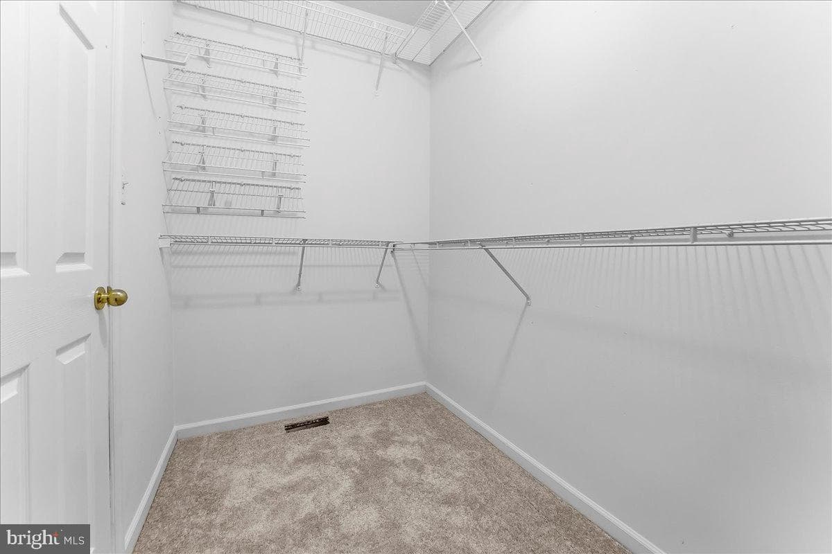 7 John Adams Lane photo 19