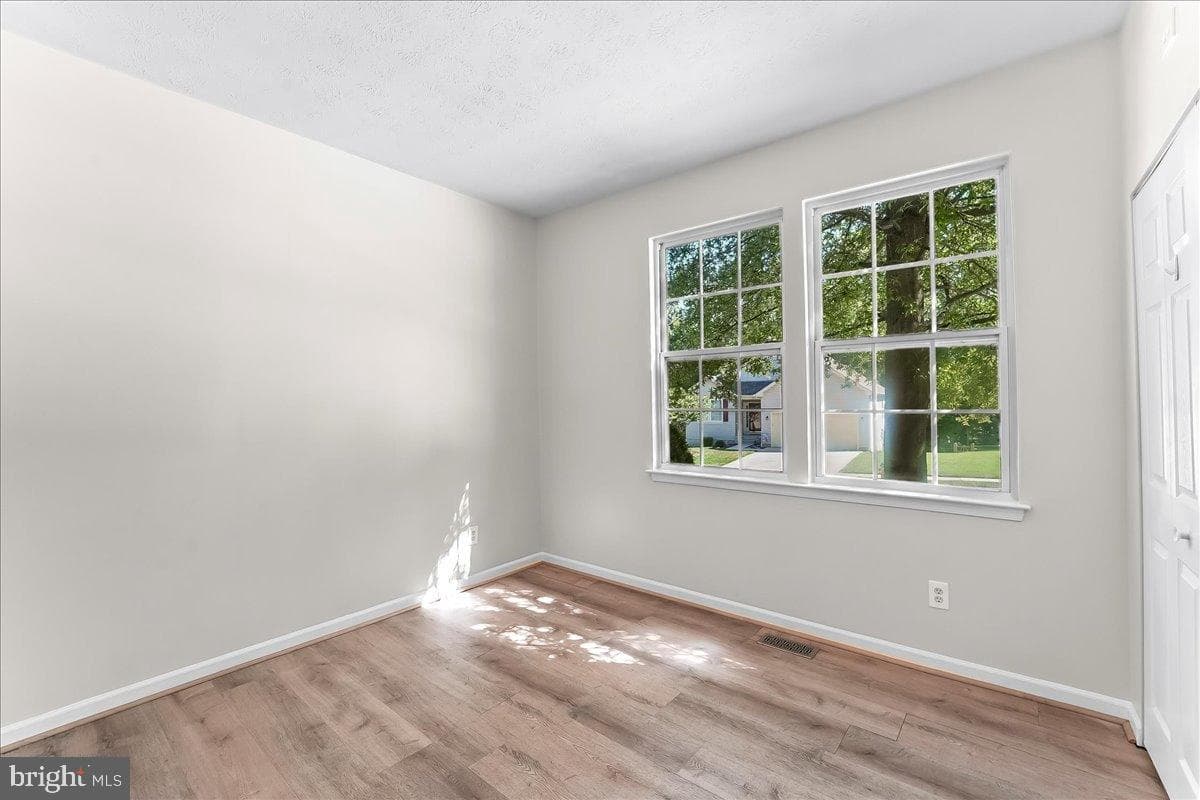 7 John Adams Lane photo 20