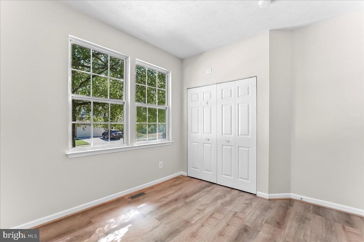 7 John Adams Lane photo 21