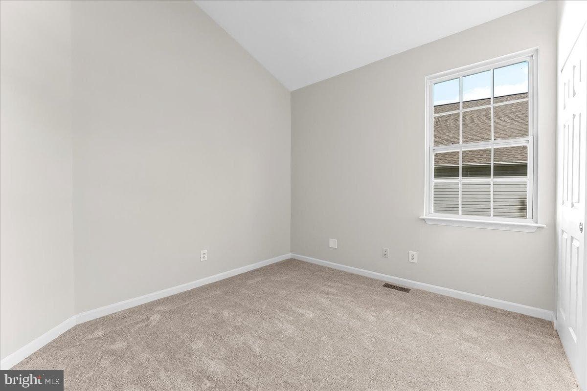 7 John Adams Lane photo 23