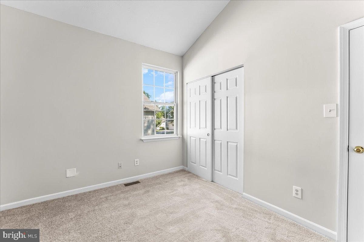 7 John Adams Lane photo 24