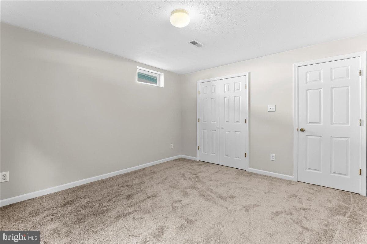 7 John Adams Lane photo 30