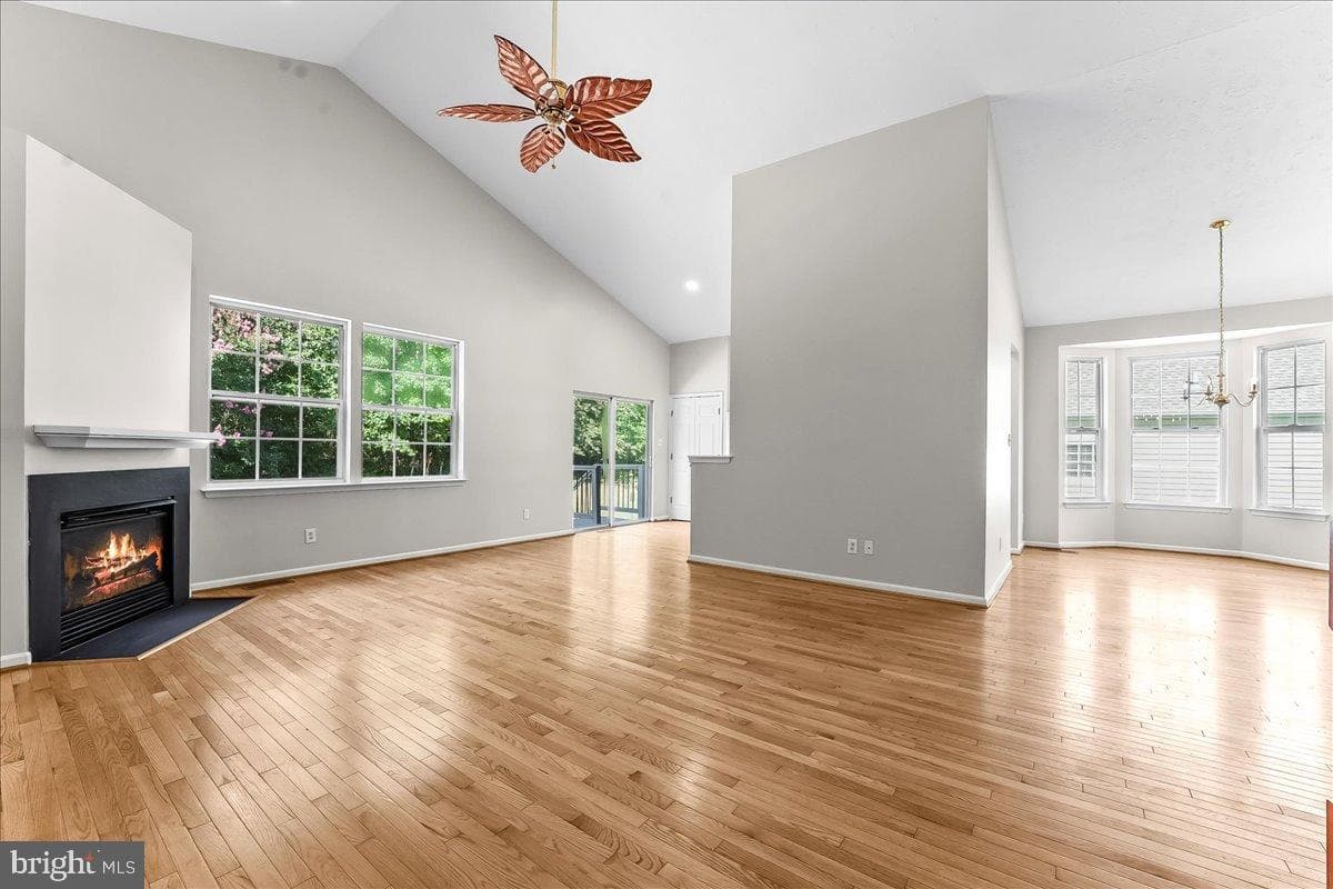 7 John Adams Lane photo 5
