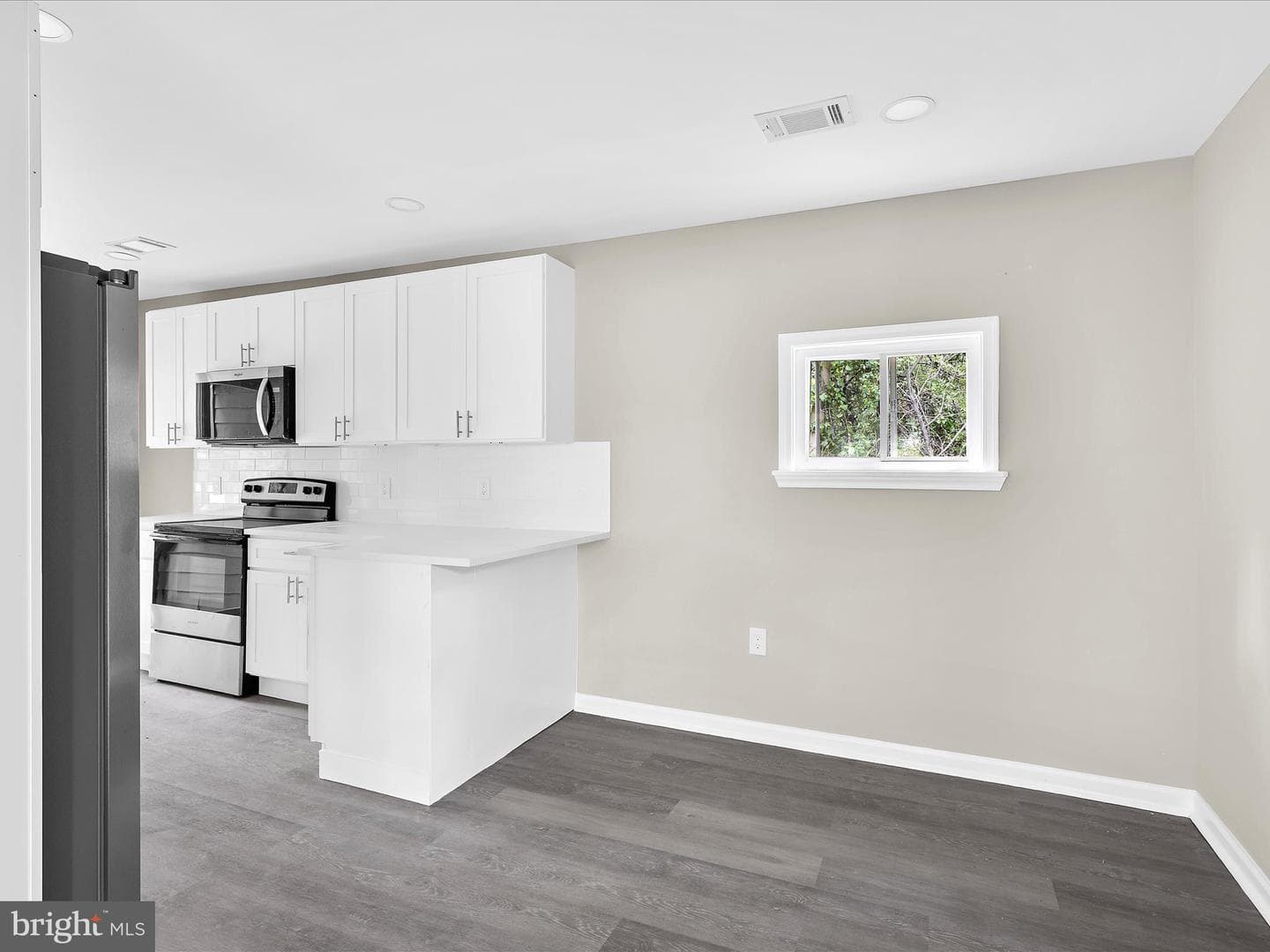 360 Nottingham Road photo 10