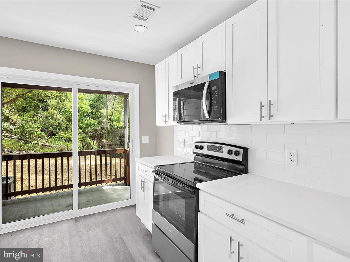 360 Nottingham Road photo 8
