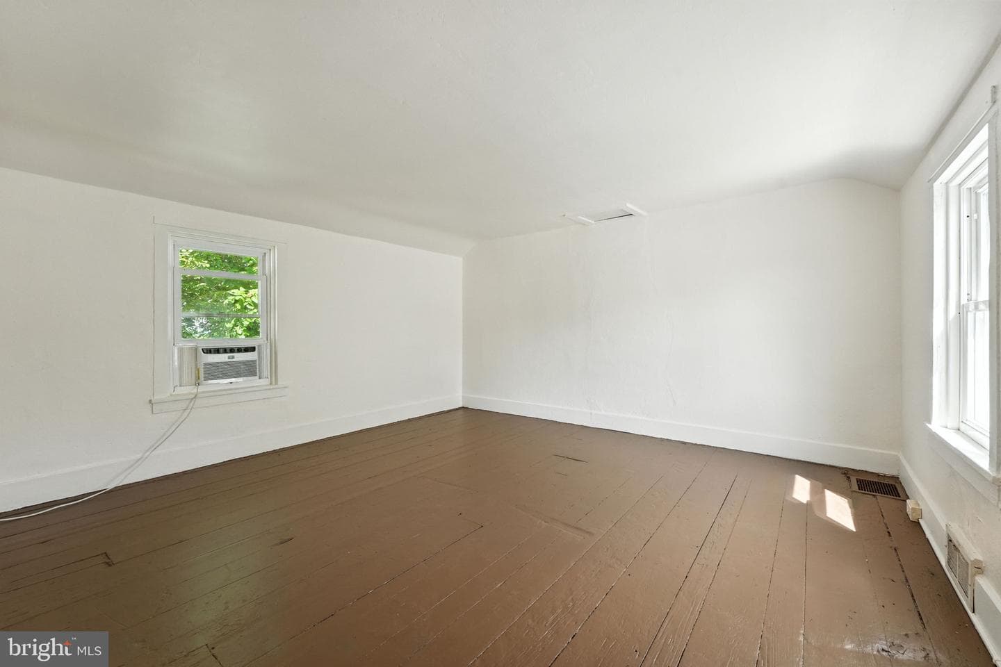 535 Biddle Street photo 19