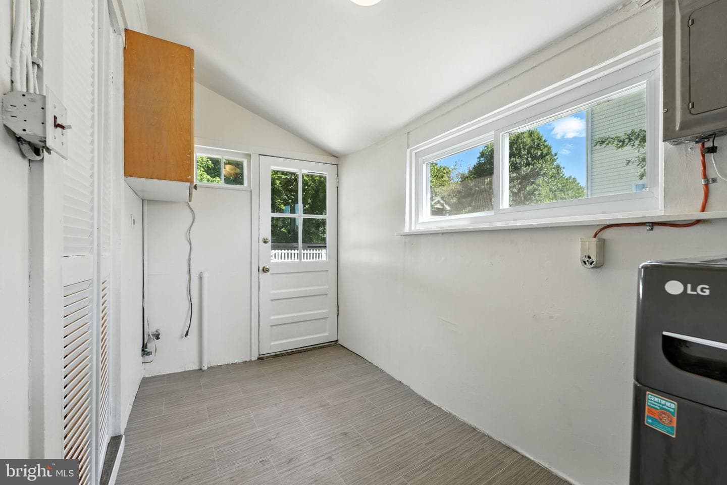 535 Biddle Street photo 22