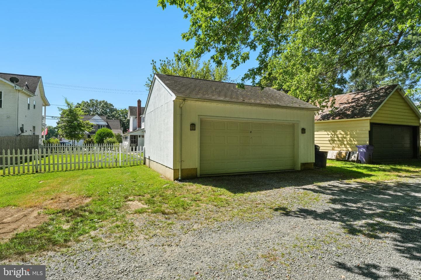 535 Biddle Street photo 27
