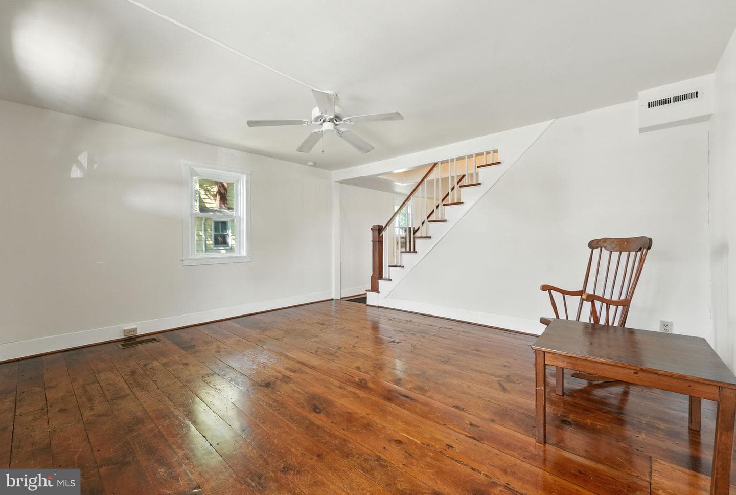 535 Biddle Street photo 6