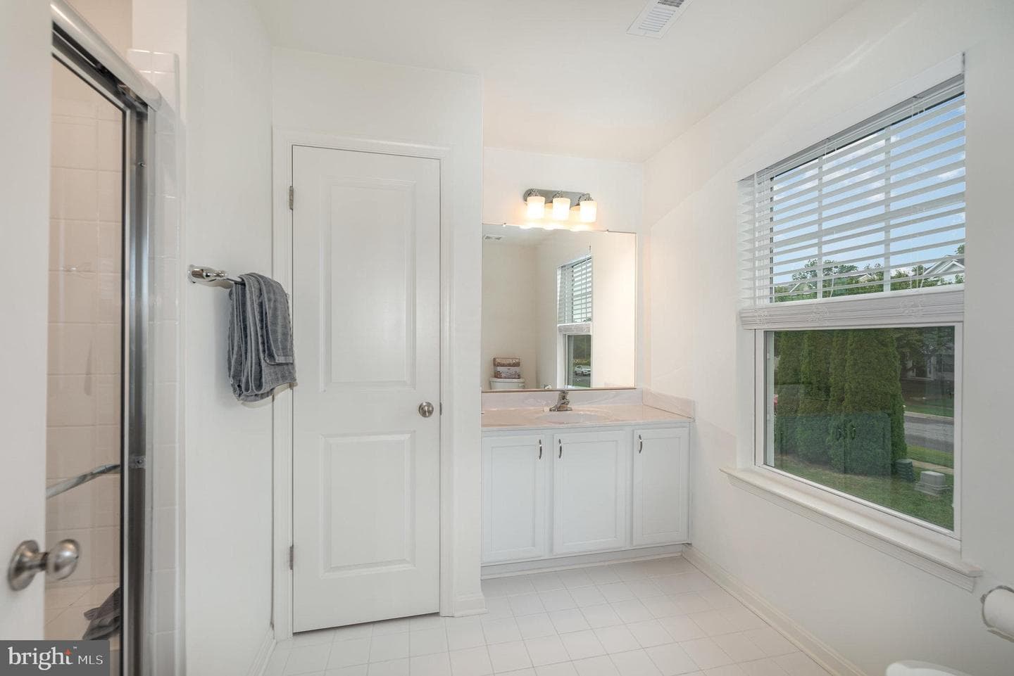 105 Maple Leaf Drive photo 16