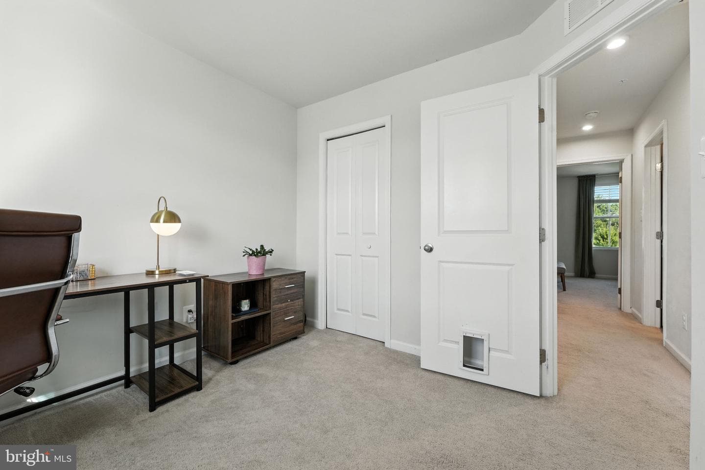 29 Marsh Lane photo 14