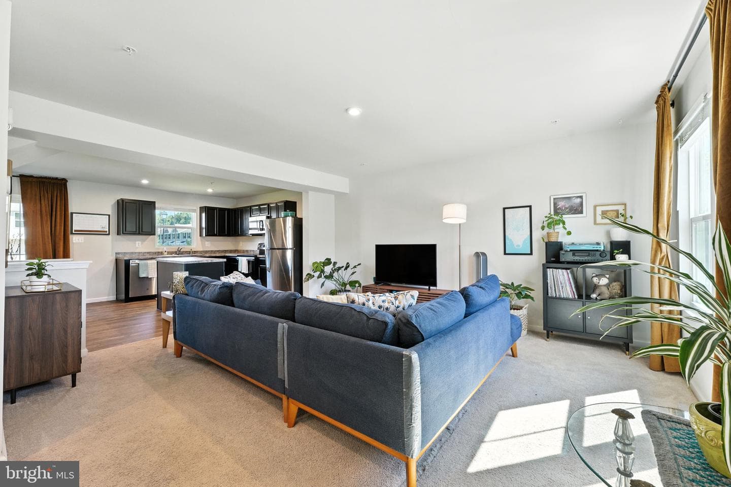 29 Marsh Lane photo 2