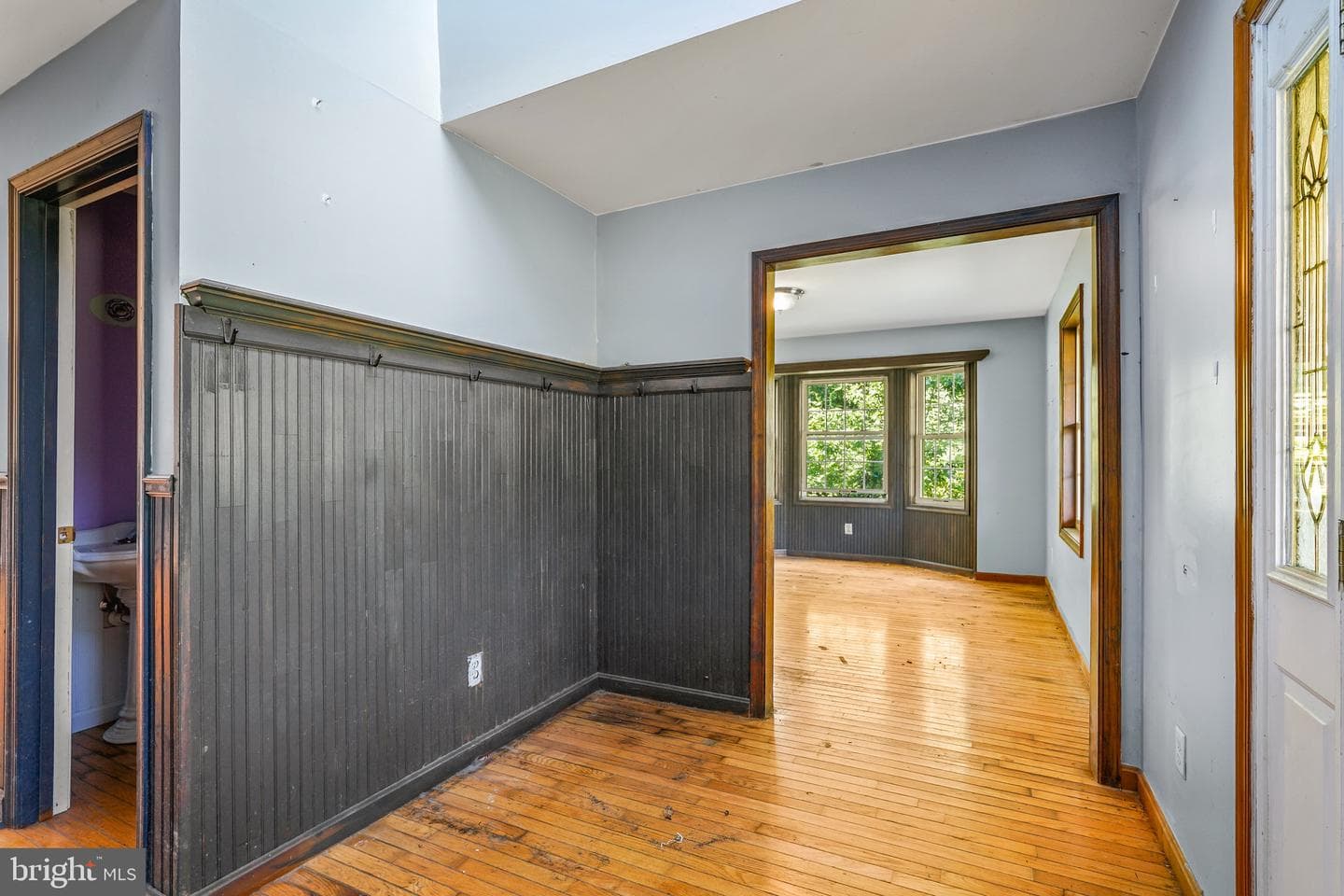 224 W Cecil Avenue photo 4