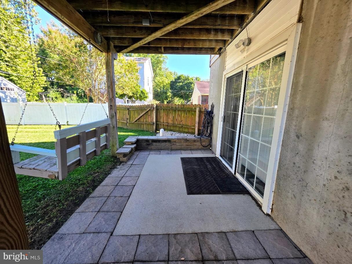 8 Elk Lane photo 16